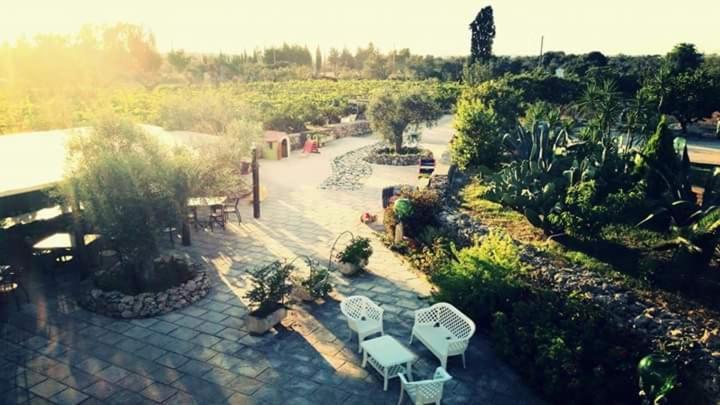 Masseria Agriturismo Il Sorriso Degli Ulivi - Dimora Di Charme ガリポリ エクステリア 写真
