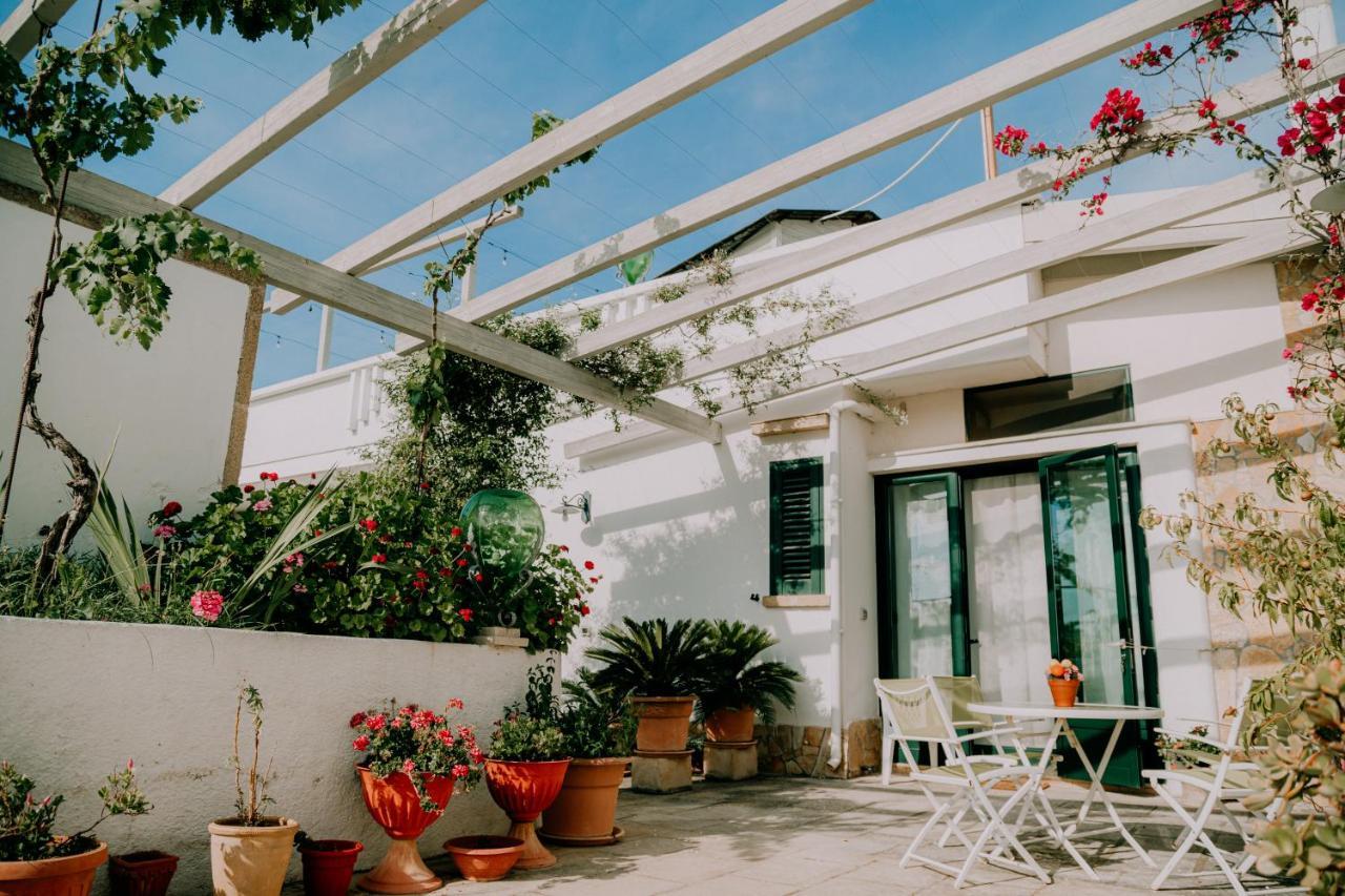 Masseria Agriturismo Il Sorriso Degli Ulivi - Dimora Di Charme ガリポリ エクステリア 写真