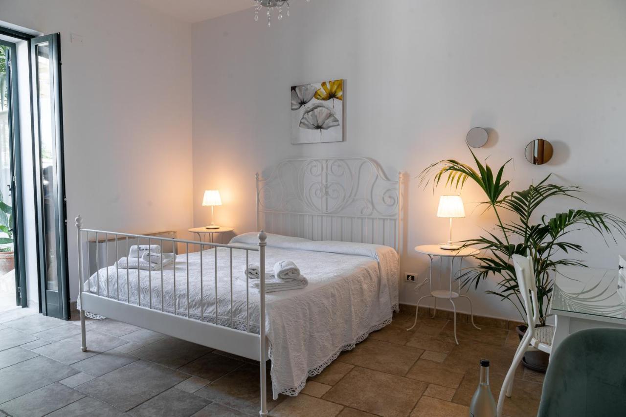 Masseria Agriturismo Il Sorriso Degli Ulivi - Dimora Di Charme ガリポリ エクステリア 写真